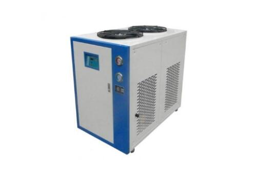螺杆式冷水机组与水源热泵机组制冷运行用度对比