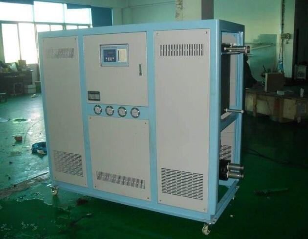 分析检查排除冷水机低压故障